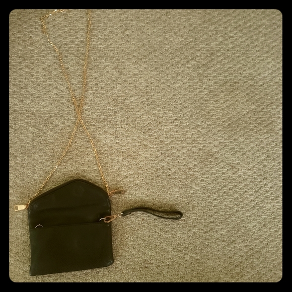 Urban Expressions | Vegan Crossbody Purse - Picture 4 of 8